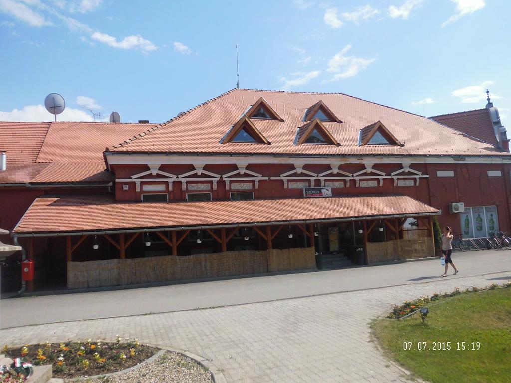 Pensiunea Szekely Ciumani Exterior foto